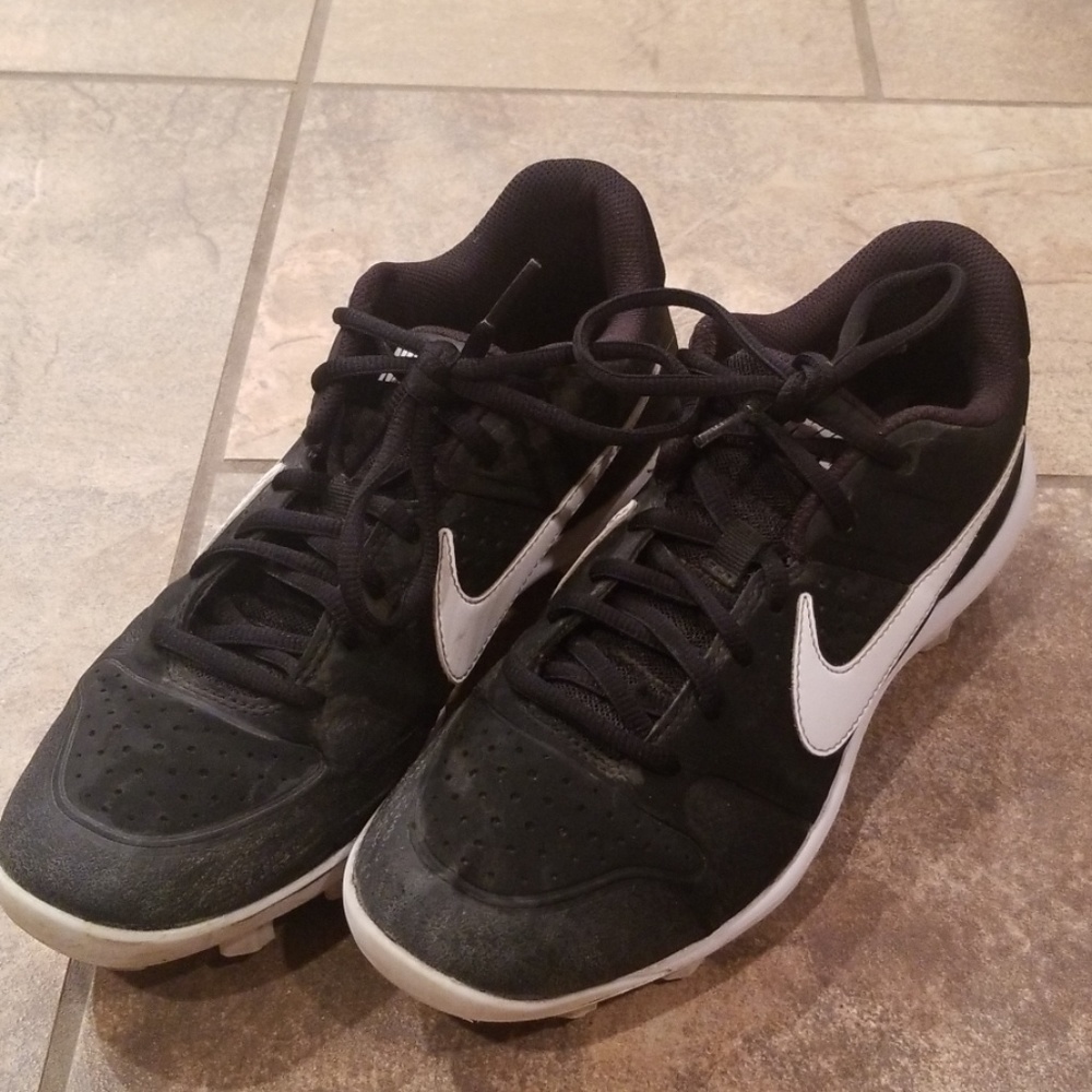 Womens Nike Softball Cleats